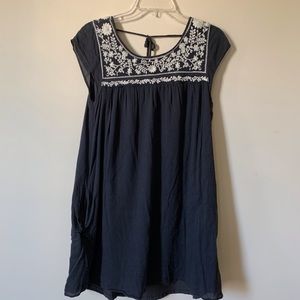 AEO SLEEVELESS TOP